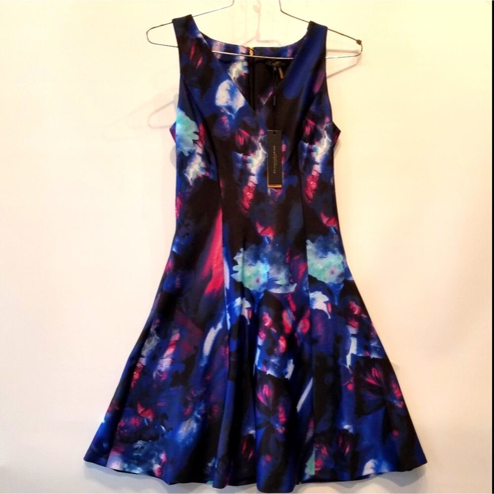 Donna Karan NEW‎ A-Line V Neck Sleeveless Comfortable Short Dress Women's Size 4